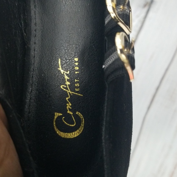 Black 2 Strap Cato Heels - Picture 9 of 9